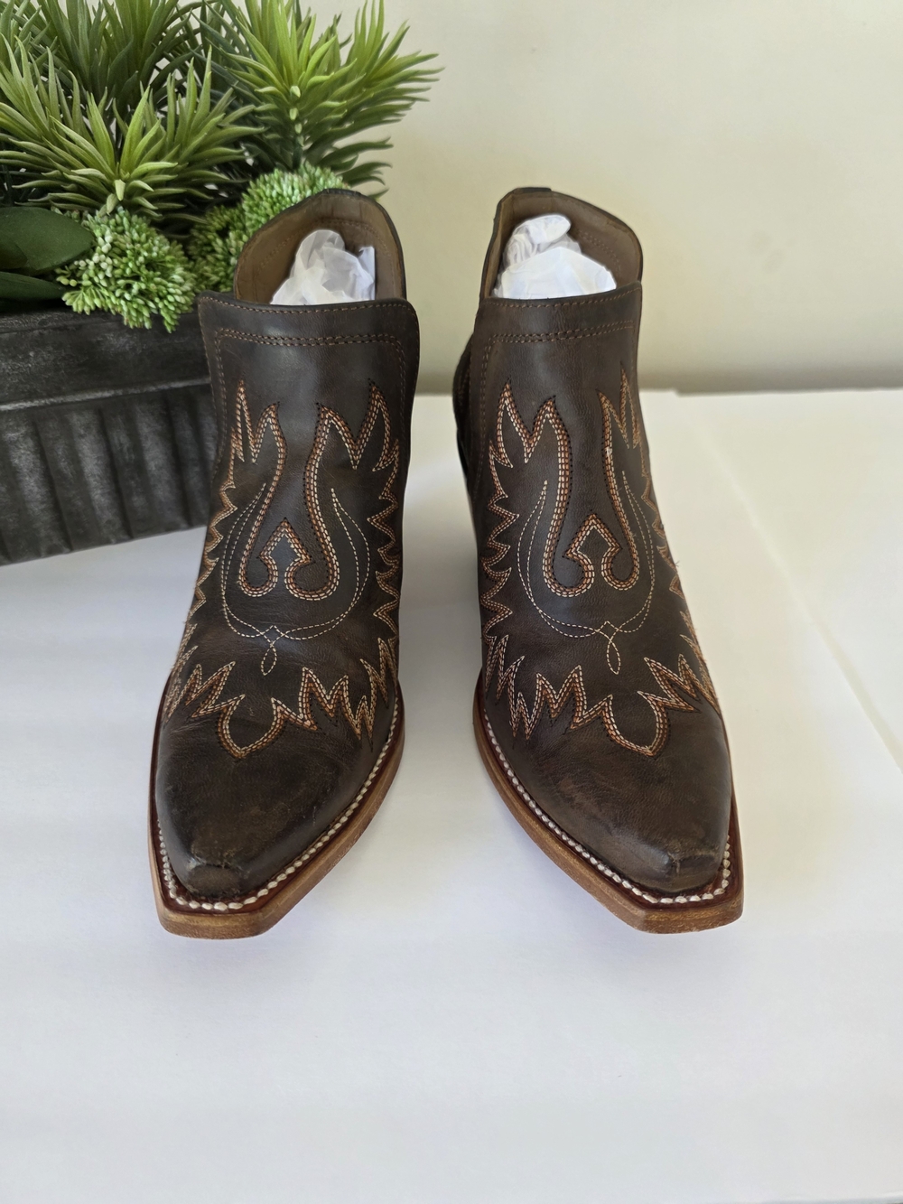Ariat Dixon Western Booties Women's 8.5 Brown Leather Snip Toe Cowboy Boots - Picture 2 of 13